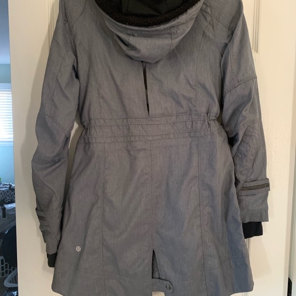 Lulu Apres Run Anorak Jacket 4 - Picture 5 of 6